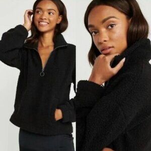 Abercrombie & Fitch Sherpa Fleece Cropped Quarter Zip - Black